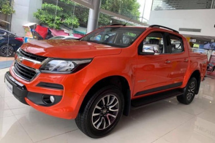 Chevrolet Colorado giảm giá 260 triệu đồng tại Việt Nam