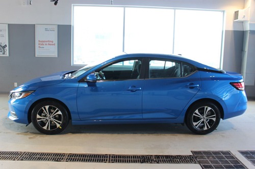 Sedan đẹp long lanh, ‘so kè’ với Honda Civic, Mazda 3