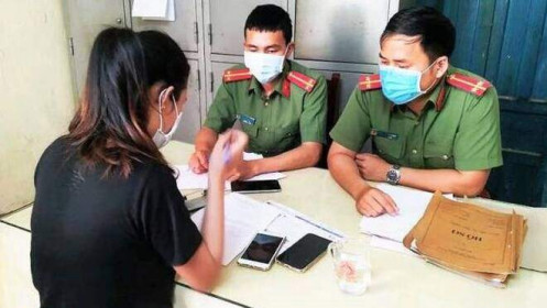Rao bán ‘thuốc kháng sinh Covid-19’, cô giáo bị công an triệu tập
