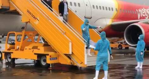Người Việt có nhu cầu về nước phải đăng ký để được đón theo từng đợt