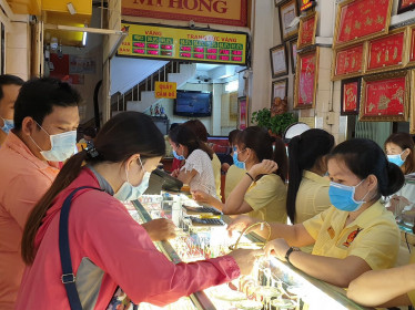 Giá vàng ngày 24.3: Bất ngờ tăng gần 1 triệu đồng/lượng