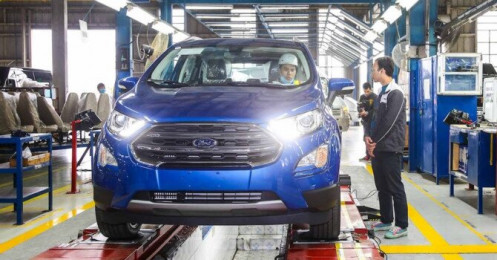 Hãng ô tô đầu tiên tại Việt Nam tạm ngừng sản xuất vì Covid-19