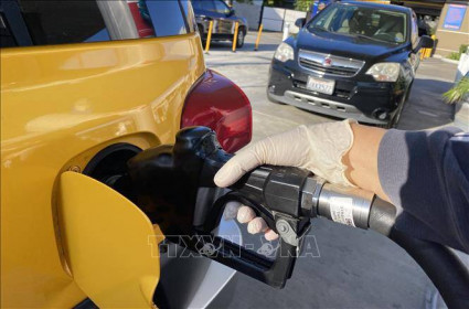 Giá dầu thế giới tăng nhẹ trong phiên giao dịch 23/3