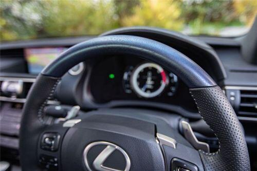 Cận cảnh Lexus IS Black Line Special: Giới hạn 150 chiếc, giá hơn 1 tỷ đồng