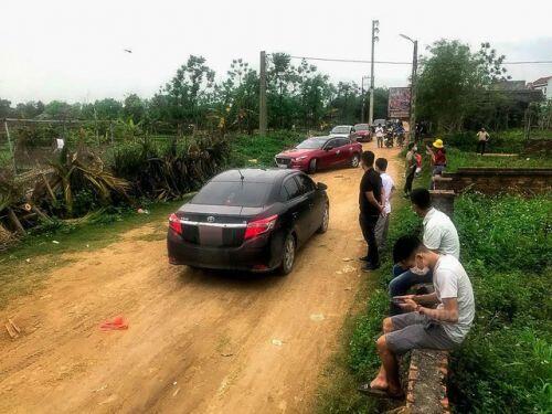 Sốt đất ở Hòa Lạc: Vẫn ùn ùn bất chấp cảnh báo, chính quyền vào cuộc