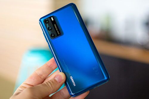 Cận cảnh Huawei P40 vừa trình làng với giá 20,54 triệu