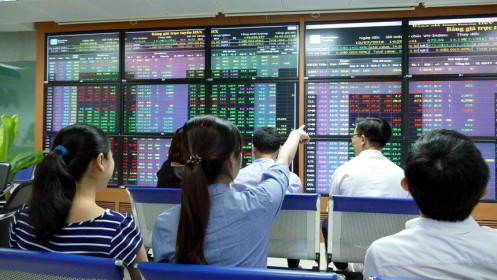 Phiên sáng 27/3: Cổ phiếu "họ FLC" bị xả mạnh