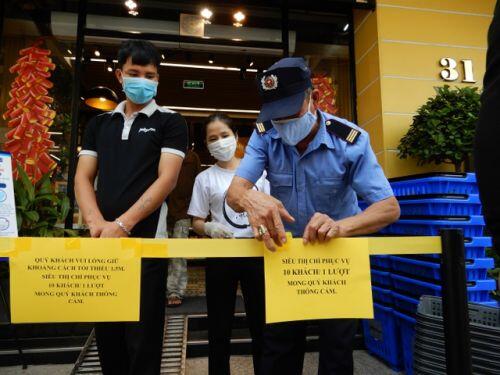 Đà Nẵng: Quán đóng cửa, quán chỉ mở phục vụ mang về nhà