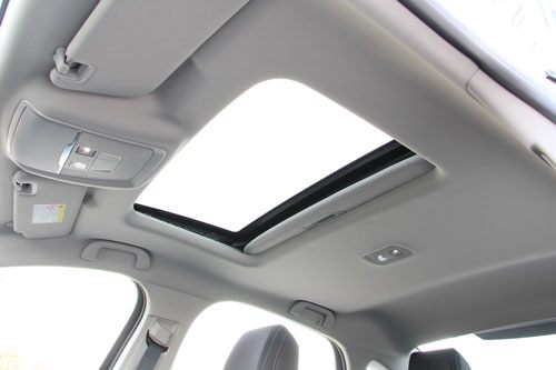 Cận cảnh xe sedan giá gần 250 triệu đồng