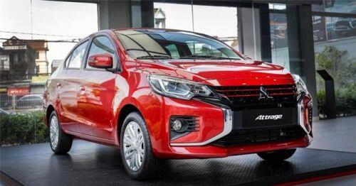 Chọn mua Mitsubishi Attrage CVT hay Hyundai Accent AT đặc biệt?