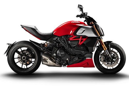 Top 10 xe cruiser tốt nhất năm 2020: Gọi tên Honda Rebel, Triumph Rocket 3 R