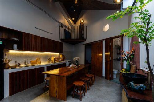 Nhà ở kết hợp với studio áo cưới được bố trí hợp lý