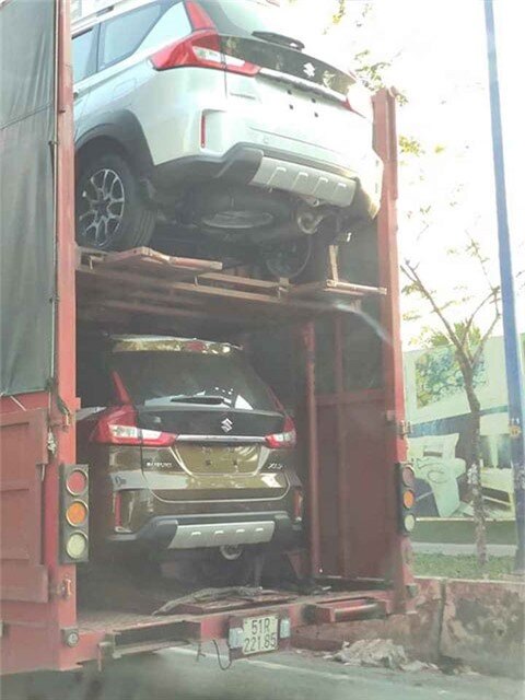 Đối thủ giá rẻ của Mitsubishi Xpander Cross, Toyota Rush về Việt Nam với số lượng lớn