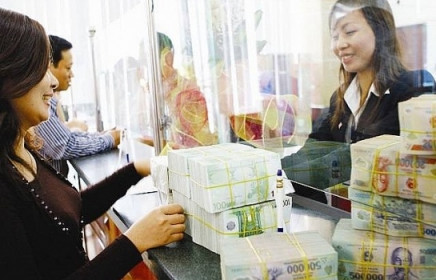 Tiếp tục hạ lãi suất cho vay