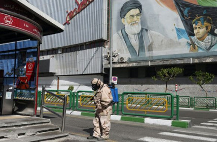 Dịch Covid-19: Iran vượt Trung Quốc về số ca tử vong, Tây Ban Nha kéo dài lệnh phong tỏa