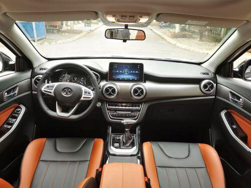 Cận cảnh BAIC X55 giá 528 triệu đồng