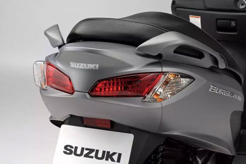Xe ga 200 phân khối, phanh ABS, giá cao hơn Honda SH