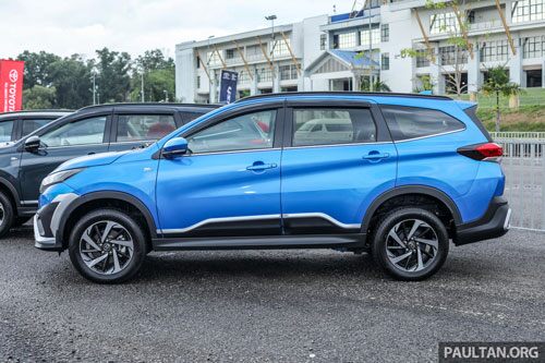 Toyota Avanza cho Mitsubishi Xpander ‘ngửi khói’