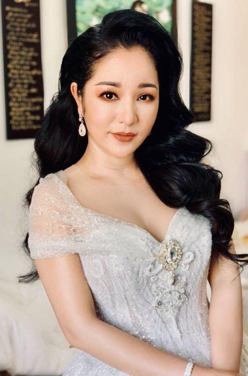 Biệt thự tiền tỷ của danh hài Thúy Nga giữa lùm xùm “ăn tiền trợ cấp“