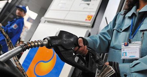 Thuế, phí chiếm hơn 50% giá bán khiến giá xăng, dầu khó giảm sốc