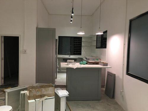 Đi ở thuê vẫn bỏ 500 triệu đồng sửa lại nhà cũ thấm dột 70 năm tuổi
