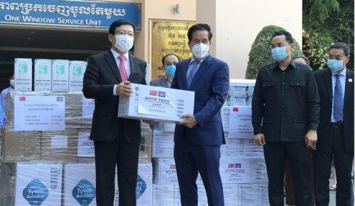 Thiếu tín nhiệm, Trung Quốc khó lòng dẫn dắt thế giới chống Covid-19