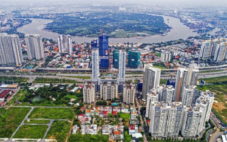 Doanh nghiệp địa ốc càng vay nợ càng thấm đòn Covid-19