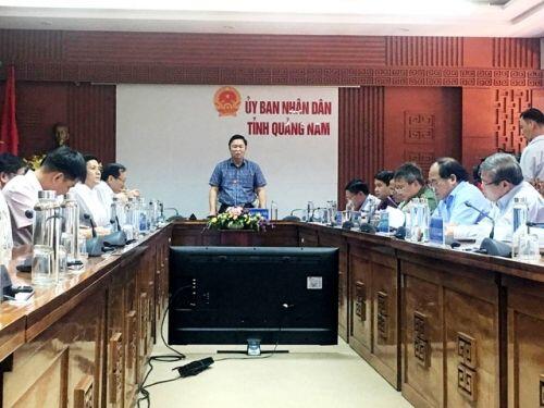 Giám đốc Sở Y tế bật khóc, giải trình giá mua máy xét nghiệm Covid-19