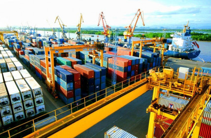 Xuất khẩu hàng hóa tháng 4 giảm 18,4% so với tháng trước