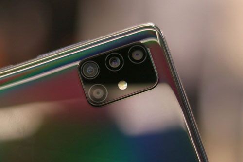 Samsung Galaxy A51 giảm giá mạnh tại Việt Nam