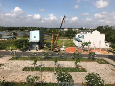 Tiến tới bỏ cấp phép xây dựng