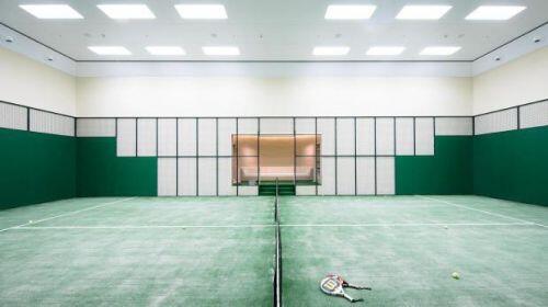 Du thuyền 113 triệu bảng của ông chủ Tottenham có sân tennis