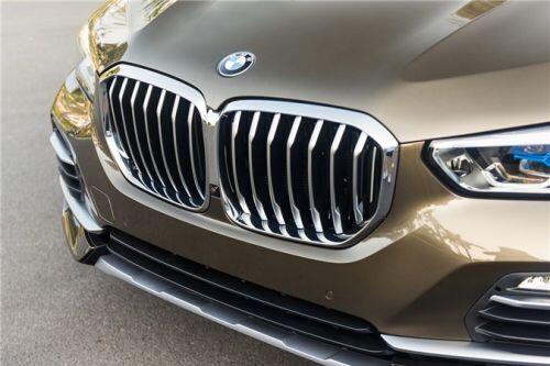 BMW X5 2020 có ưu điểm gì để cạnh tranh với Audi Q7?