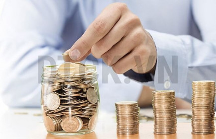 Giao dịch chứng khoán sáng 18/5: Dòng tiền thăm dò