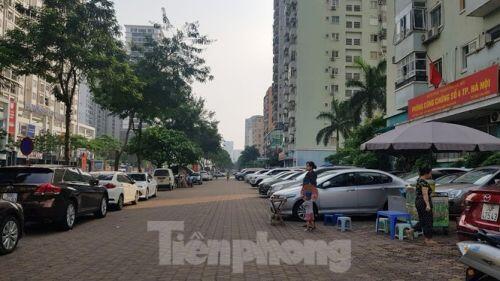 Cận cảnh khu đất công làm bãi xe 'biến hình' thành cao ốc ở Hà Nội