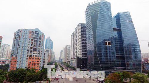 Cận cảnh khu đất công làm bãi xe 'biến hình' thành cao ốc ở Hà Nội