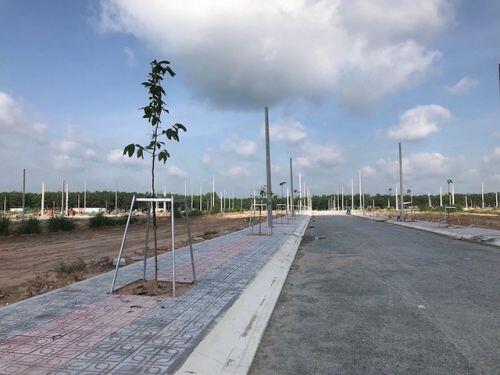 Doanh nghiệp tung chiêu bia kèm lạc BĐS Long An hút nhà đầu tư