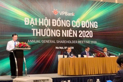 VPBank có thể bán 49% FE Credit
