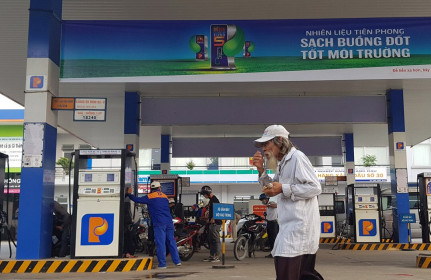 Sản xuất ô tô, xe máy, bia, dầu thô… giảm 2 con số