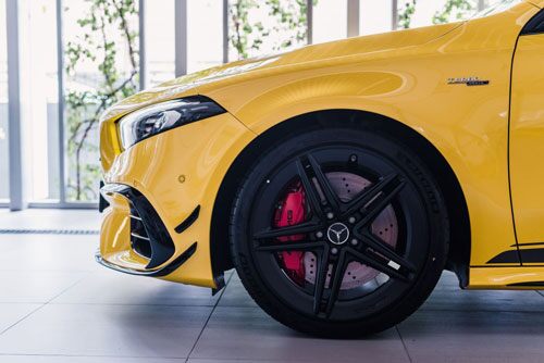 Mercedes-AMG A45S: Công suất 416 mã lực, giá gần 2,5 tỷ đồng