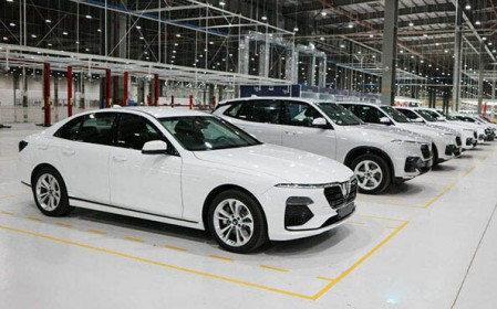Giảm 50% phí trước bạ ôtô: Chính sách quan trọng, sao Bộ Tài chính vẫn loay hoay xin ý kiến các bộ?