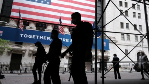Dow Jones có nguy cơ rớt gần 1,000 điểm trong phiên 15/06, chứng khoán châu Á đỏ lửa