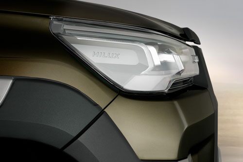 Ảnh chi tiết Toyota Hilux vừa ra mắt