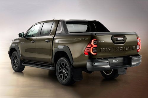 Ảnh chi tiết Toyota Hilux vừa ra mắt