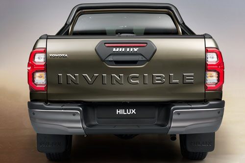 Ảnh chi tiết Toyota Hilux vừa ra mắt