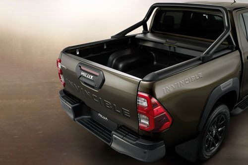 Ảnh chi tiết Toyota Hilux vừa ra mắt