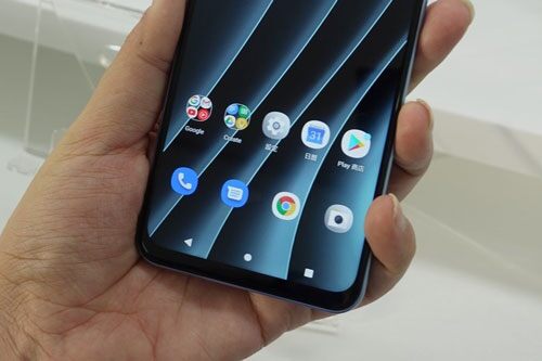 Ảnh chi tiết HTC Desire 20 Pro: RAM 6 GB, pin ‘trâu’, 4 camera sau, giá hơn 7 triệu
