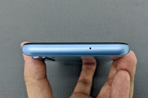 Ảnh chi tiết HTC Desire 20 Pro: RAM 6 GB, pin ‘trâu’, 4 camera sau, giá hơn 7 triệu