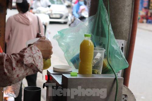 Kiếm bạc triệu mỗi ngày nhờ mía đá vỉa hè
