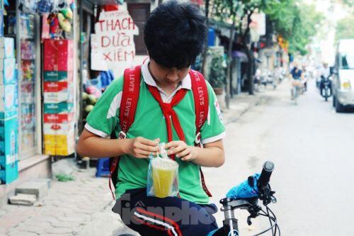 Kiếm bạc triệu mỗi ngày nhờ mía đá vỉa hè